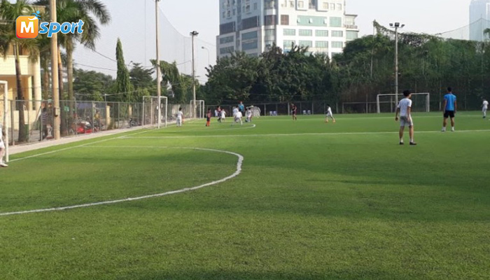 Sân bóng Yên Hòa